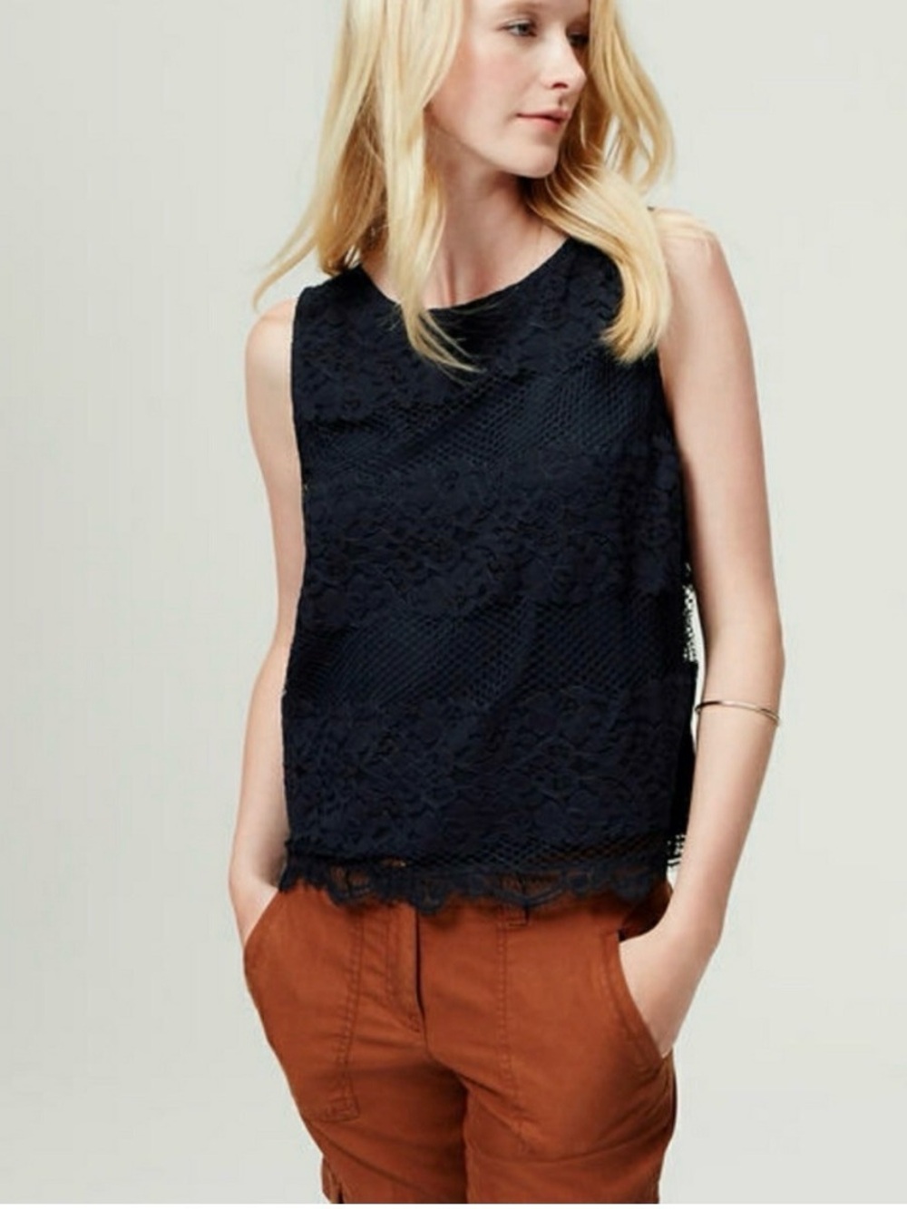 LOFT Navy Lace Sleeveless Camisole Size M